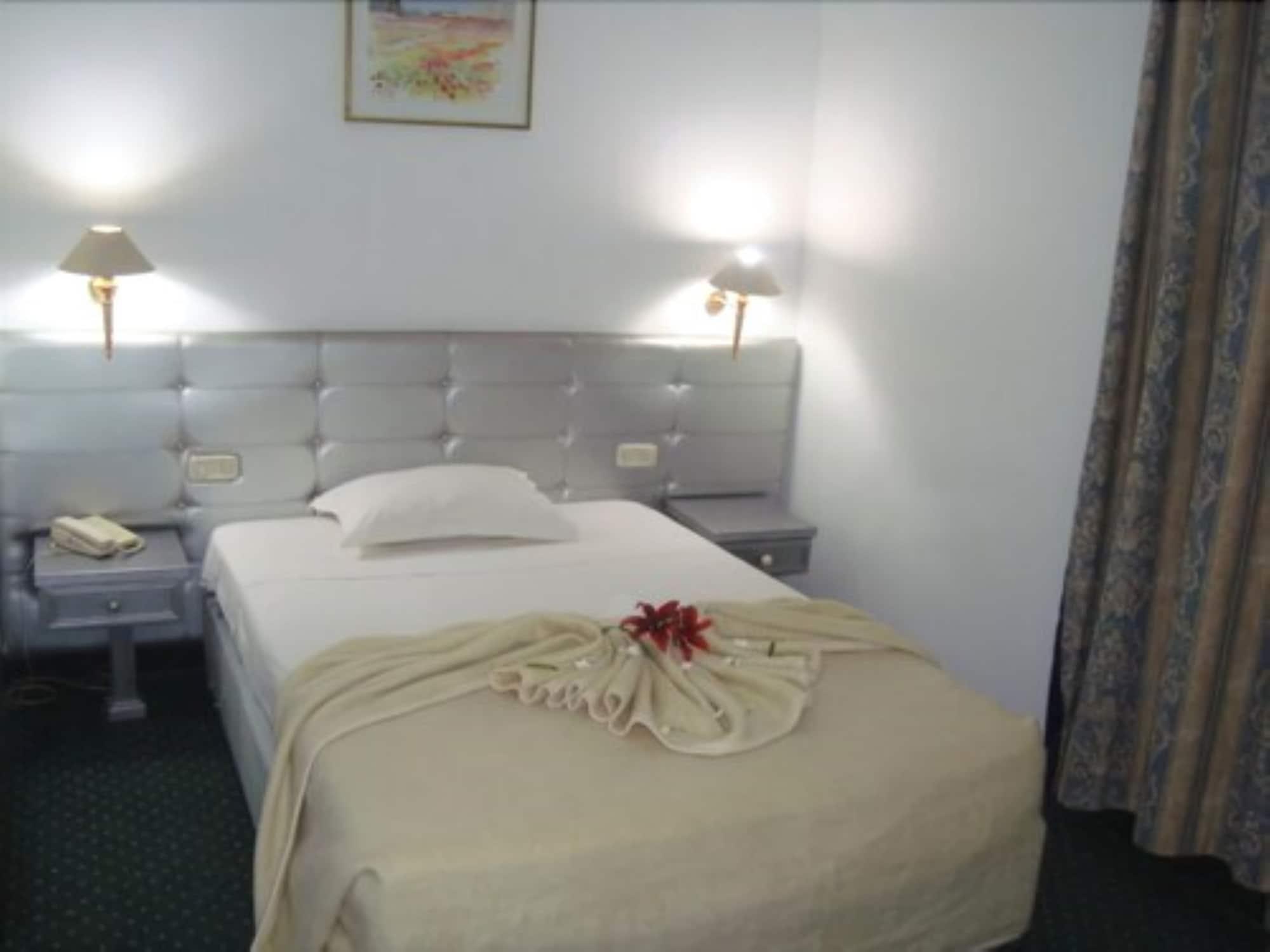 Ibn Khaldoun Hotel 3*